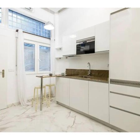 Little Cozy Loft Madrid Free Street Parking Wifi Barbadillo Bis Apartment ภายนอก รูปภาพ